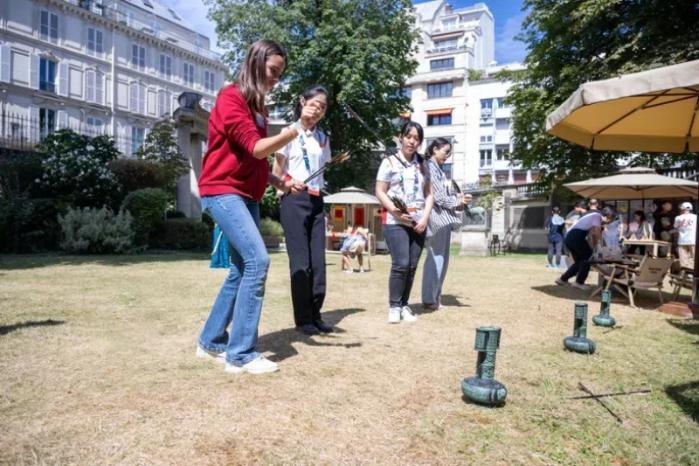 全球关注的全民健身日：在巴黎中华之家体验运