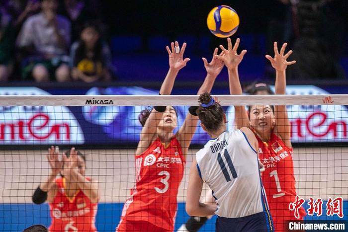 澳门站0-3惨败意大利后，中国女排世界排名被日