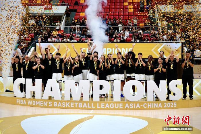 东莞新世纪女篮问鼎WBLA冠军 杨舒予荣膺赛事MV