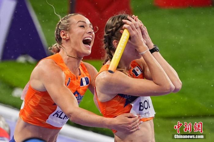 侯志慧巴黎奥运举重赛场绝地逆转勇夺金牌