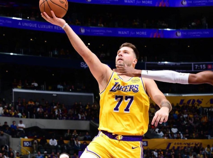 文班亚马飙升至第二 约基奇跌至第三 NBA MVP榜单