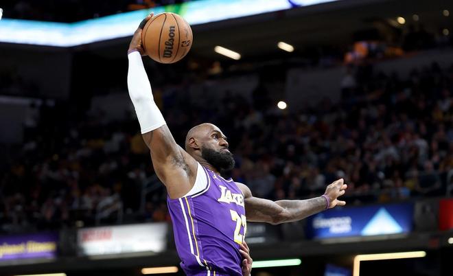 湖人连胜再添一胜 东契奇复出率队大胜骑士