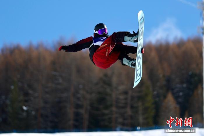 蔡雪桐、武绍桐晋级米兰冬奥会单板滑雪女子U型