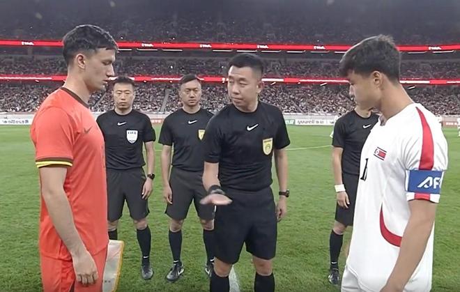 足协频繁邀请朝鲜队热身练对抗 黄健翔称实战效