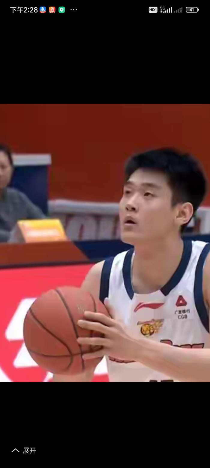 山东男篮主场大胜广东 奇兵许梦君三分神射助队