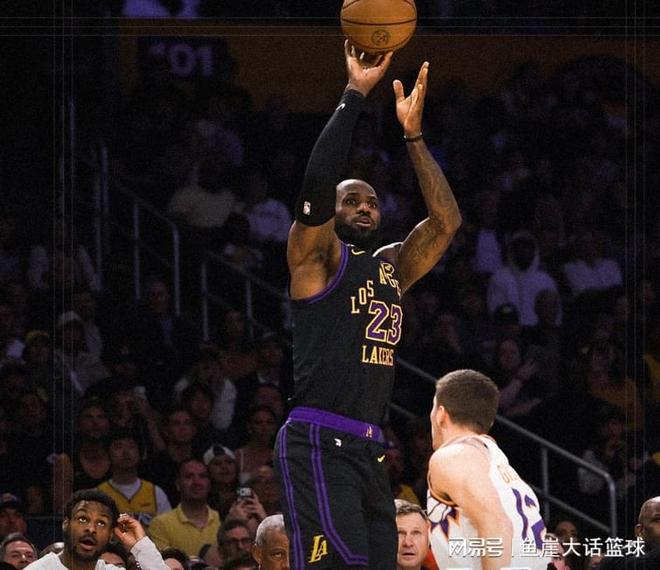 湖人101-73大胜太阳 詹姆斯28+12助攻 狄龙3犯