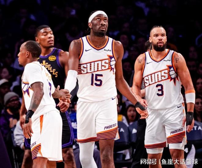 湖人101-73大胜太阳 詹姆斯28+12助攻 狄龙3犯